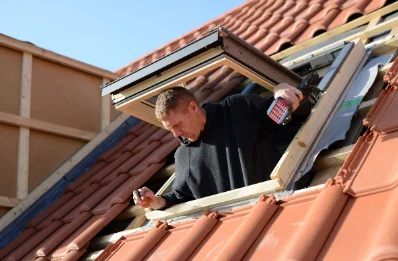 Pose de fenêtres de toit Velux à Charnois